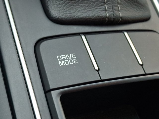 Used 2020 Kia Sorento FWD V6 image 23