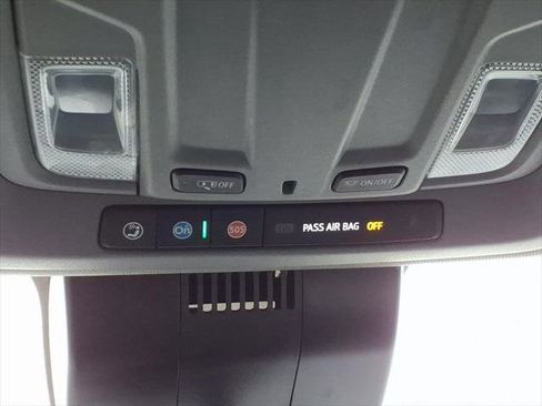 Used 2022 Chevrolet Silverado 1500 Custom AWD/4WD image 20