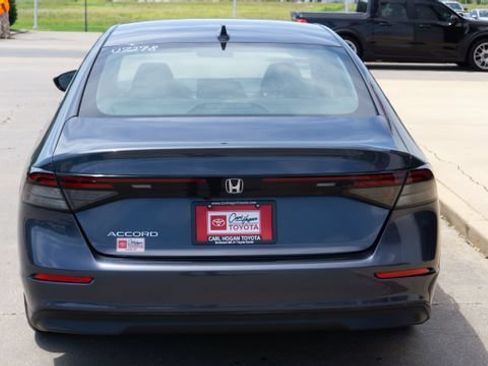 Used 2023 Honda Accord EX image 4