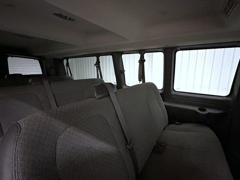 Used 2024 Chevrolet Express 3500 LT w/ LT Preferred Equipment Group RWD image 18