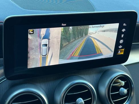 Used 2022 Mercedes-Benz GLC 43 AMG 4MATIC image 22