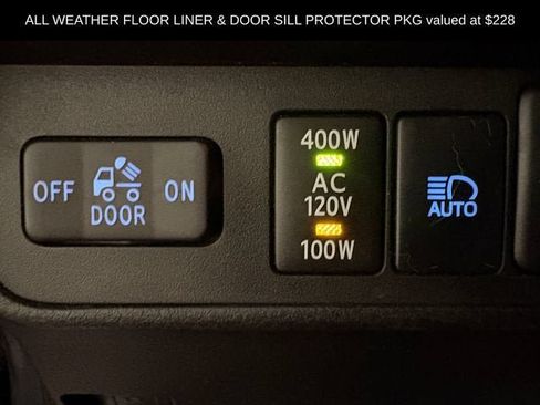 Used 2018 Toyota Tacoma TRD Off-Road AWD/4WD image 7