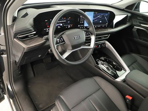 Certified 2025 Audi Q5 Premium Plus w/ Premium Plus AWD/4WD image 15