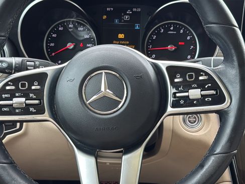 Used 2022 Mercedes-Benz GLC 300 4MATIC image 16