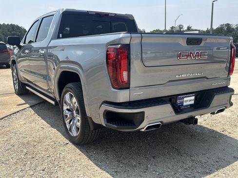 Certified 2024 GMC Sierra 1500 Denali w/ Denali Reserve Package AWD/4WD image 8