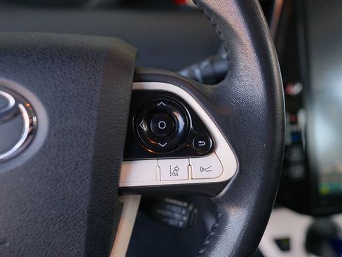 Used 2017 Toyota Prius Prime Premium FWD image 16