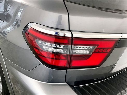 Used 2023 Nissan Armada SL image 29