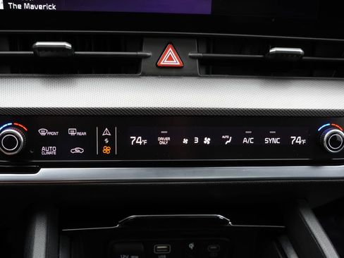 Certified 2025 Kia Sportage SX Prestige AWD/4WD image 29