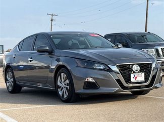 Certified 2022 Nissan Altima 2.5 S video 2