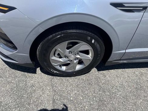 Certified 2025 Hyundai Sonata SE FWD image 10