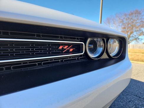 Used 2018 Dodge Challenger R/T Plus image 9