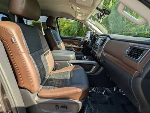 Used 2016 Nissan Titan Platinum Reserve AWD/4WD image 13