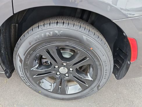 Used 2019 Dodge Charger SXT image 27