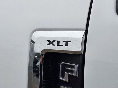 Used 2022 Ford F250 XLT w/ XLT Premium Package image 29