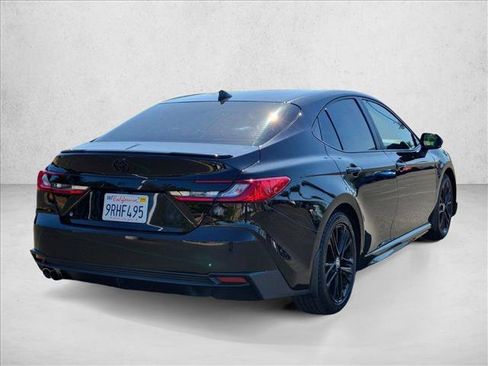 Certified 2025 Toyota Camry SE w/ Convenience Package FWD image 5