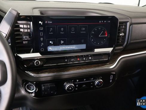 Used 2024 GMC Sierra 2500 SLE image 5