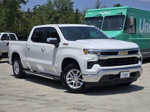 Used 2025 Chevrolet Silverado 1500 LT AWD/4WD image 1