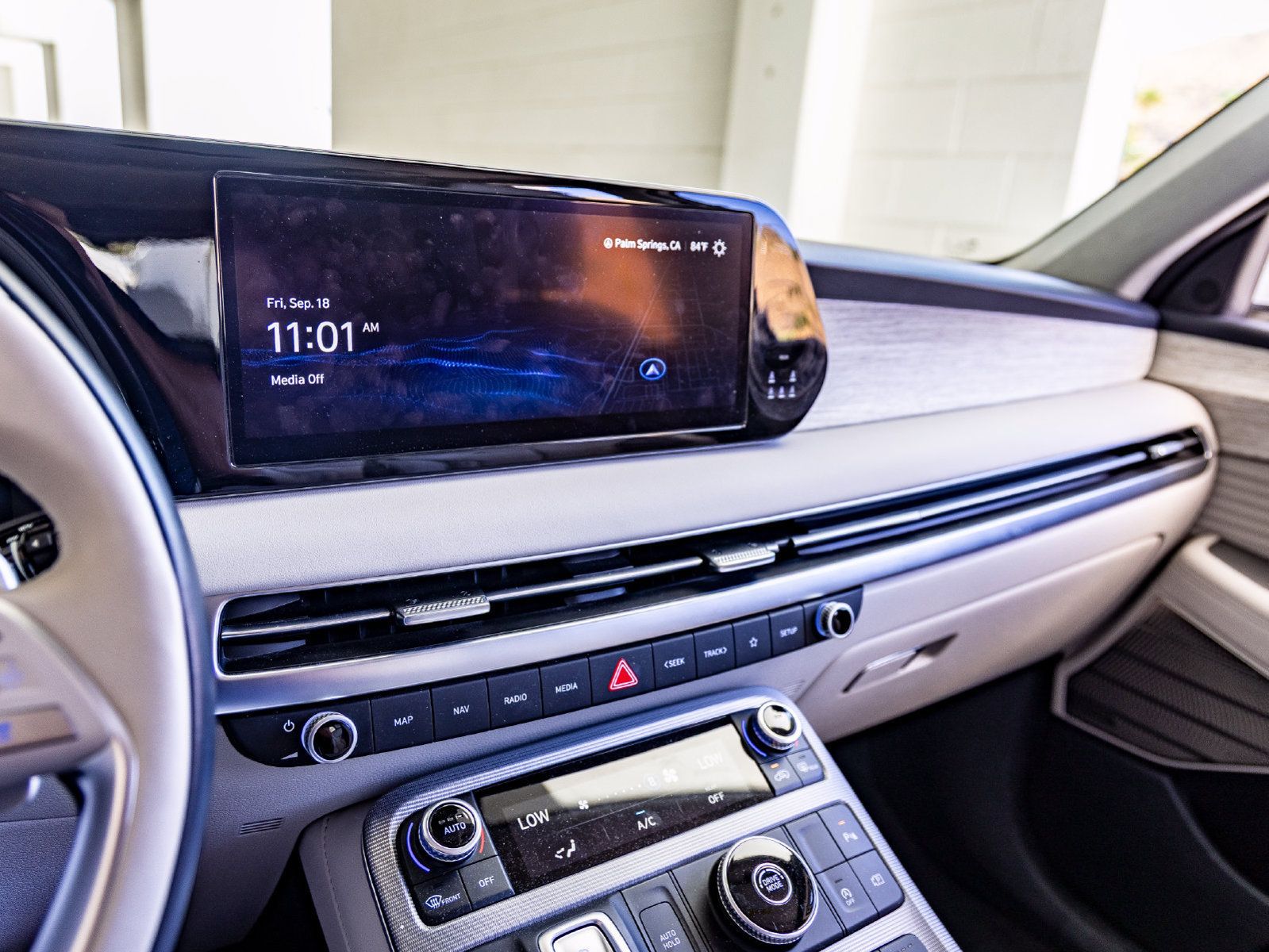 Used 2024 Hyundai Palisade Calligraphy FWD image 36