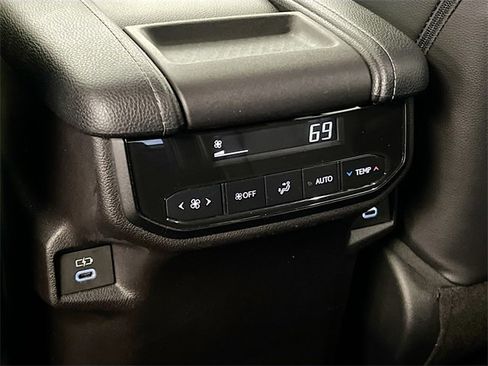 Used 2024 Toyota Grand Highlander XLE image 27