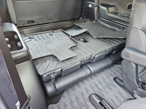 Used 2023 Subaru Ascent Limited w/ Technology Package image 13