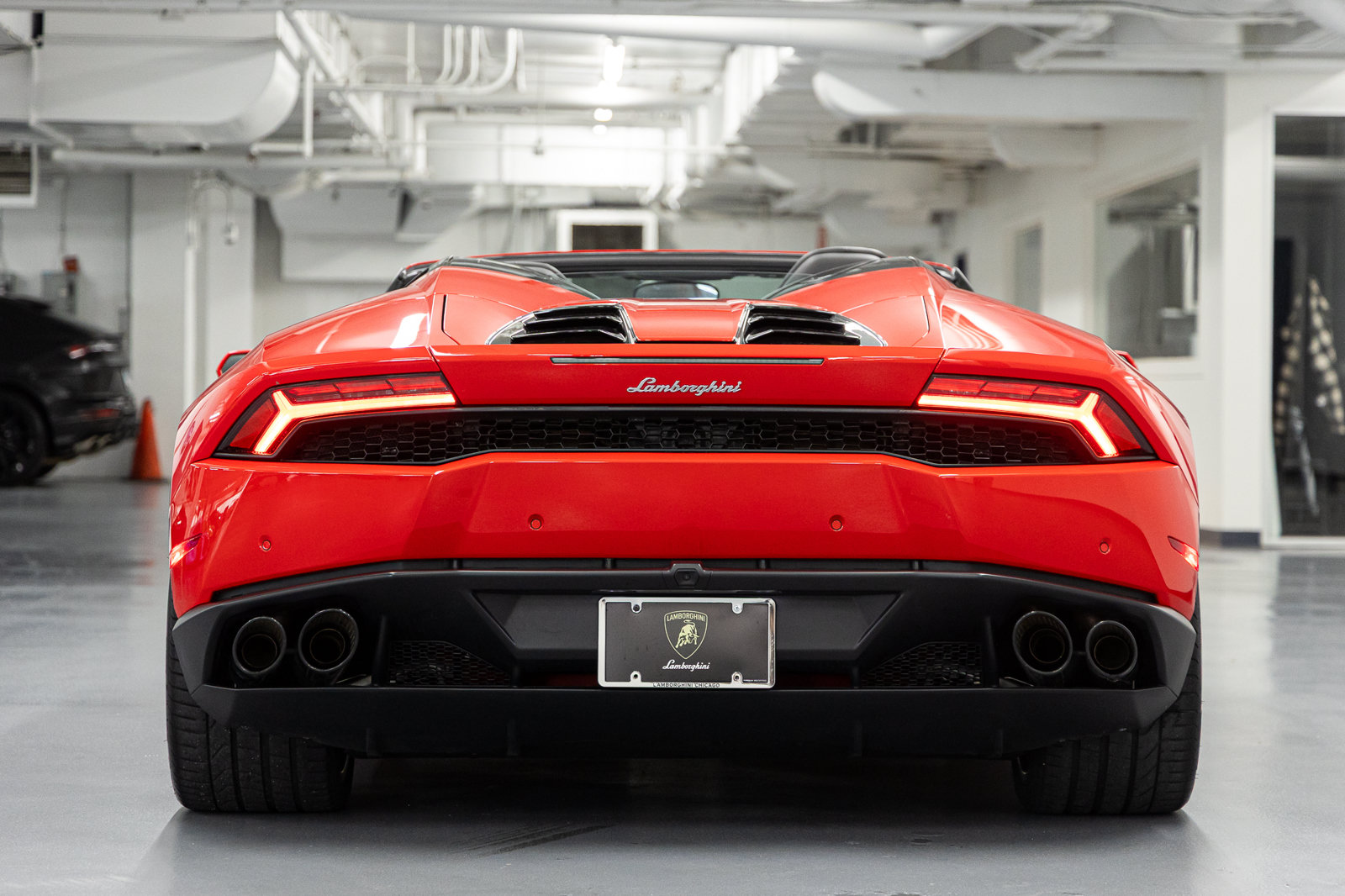 Used 2017 Lamborghini Huracan LP 610-4 AWD/4WD image 12