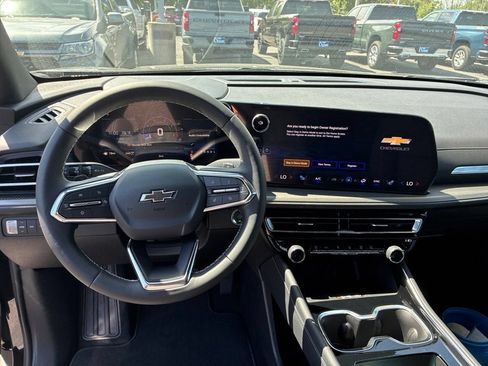 New 2026 Chevrolet Traverse LT AWD/4WD image 3