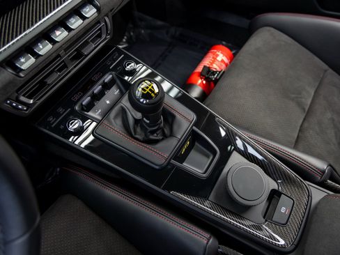 Certified 2024 Porsche 911 GT3 image 42