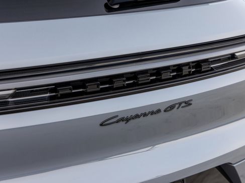 New 2026 Porsche Cayenne GTS image 20