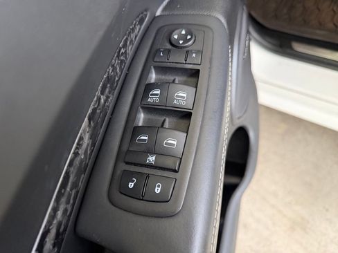Used 2023 Dodge Durango SRT AWD/4WD image 43