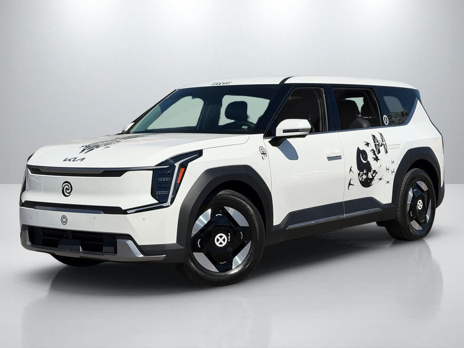 Used 2024 Kia EV9 Light Long Range RWD image 1
