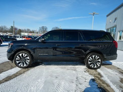 Used 2025 Ford Expedition Max Platinum w/ Driver's Package image 4