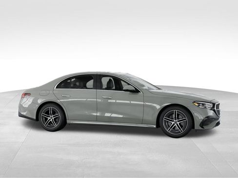 New 2026 Mercedes-Benz E 350 4MATIC Sedan image 14