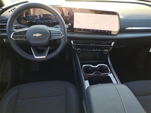 New 2026 Chevrolet Traverse LT w/ LPO, Floor Liner Package image 22