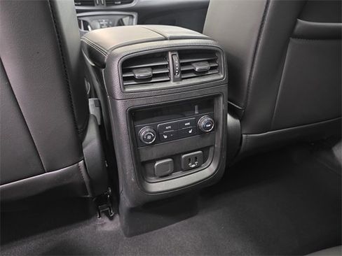 Used 2019 Buick Envision Essence image 37