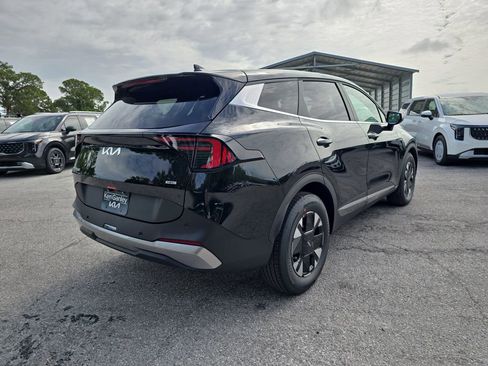 New 2026 Kia Sportage LX FWD image 8