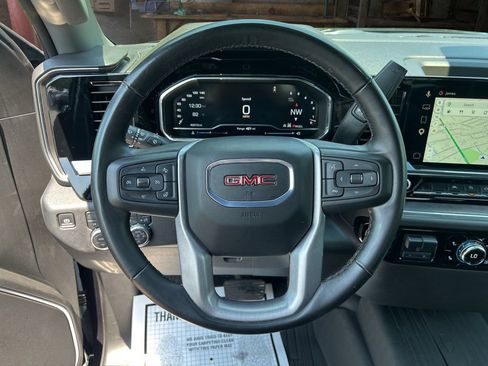 Certified 2025 GMC Sierra 1500 SLT AWD/4WD image 21