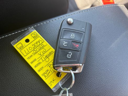 Used 2022 Volkswagen Tiguan S image 44