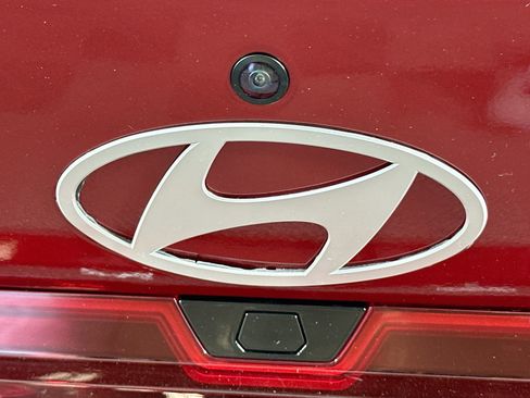 Used 2024 Hyundai Elantra Blue FWD image 29