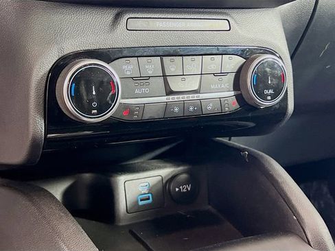 Used 2022 Ford Escape SEL image 16