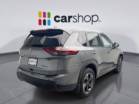 Used 2024 Nissan Rogue SV w/ SV Premium Package AWD/4WD image 5