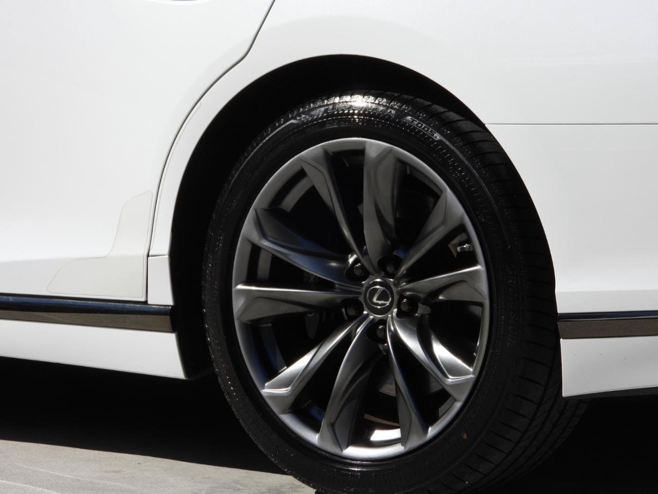Used 2020 Lexus LS 500 F Sport w/ Cold Weather Package (CK) RWD image 28
