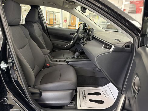 New 2026 Toyota Corolla Cross LE AWD/4WD image 35