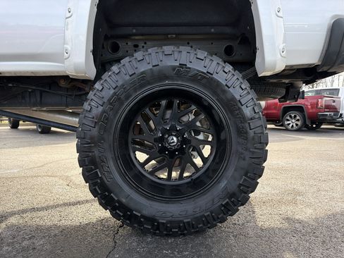 Used 2019 GMC Sierra 2500 Denali w/ Duramax Plus Package image 33