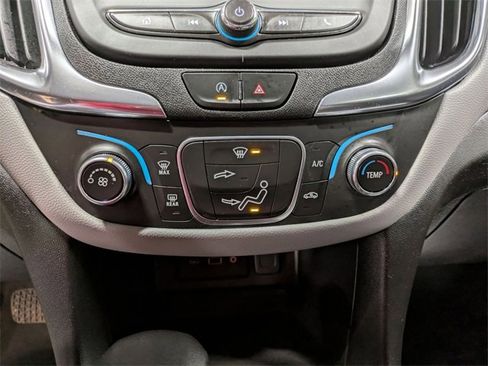 Certified 2024 Chevrolet Equinox LS w/ LS Convenience Package image 20