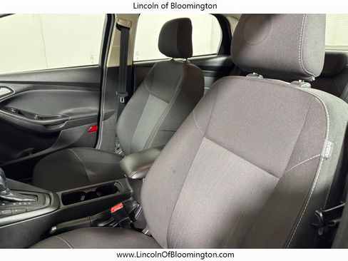 Used 2018 Ford Focus SE w/ Cold Weather Package image 26