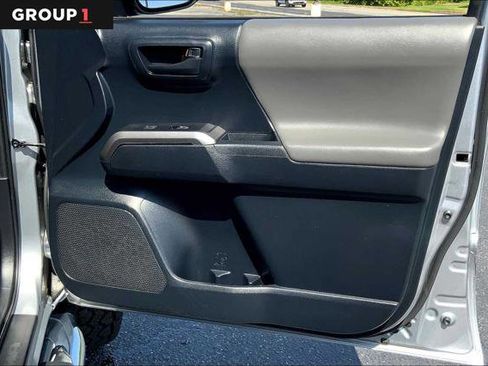 Certified 2019 Toyota Tacoma SR5 image 21