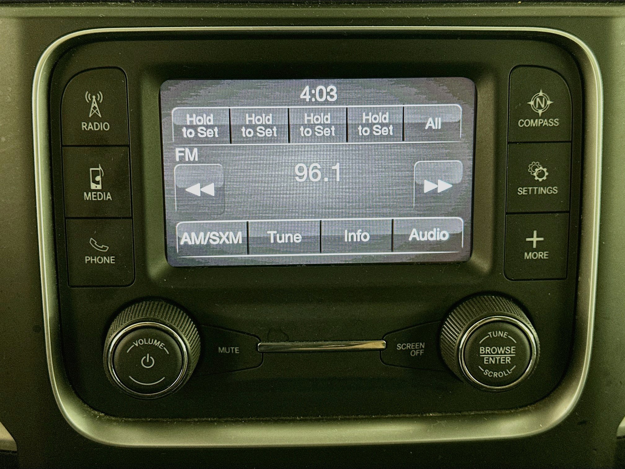 Used 2021 RAM 1500 Classic SLT AWD/4WD image 21