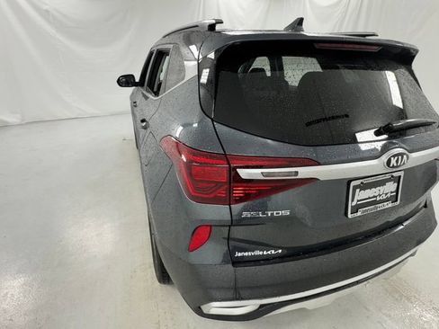 Used 2021 Kia Seltos S AWD/4WD image 5