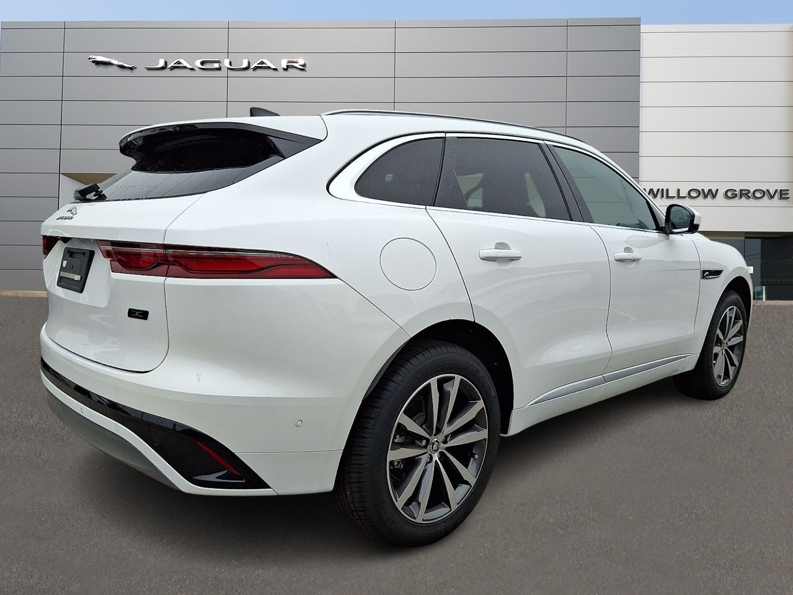 New 2026 Jaguar F-PACE R-Dynamic S AWD/4WD image 2