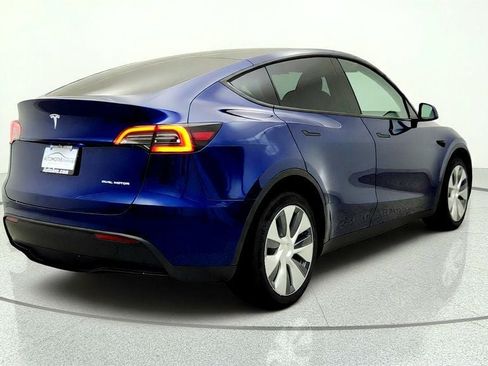 Used 2023 Tesla Model Y Long Range AWD/4WD image 5